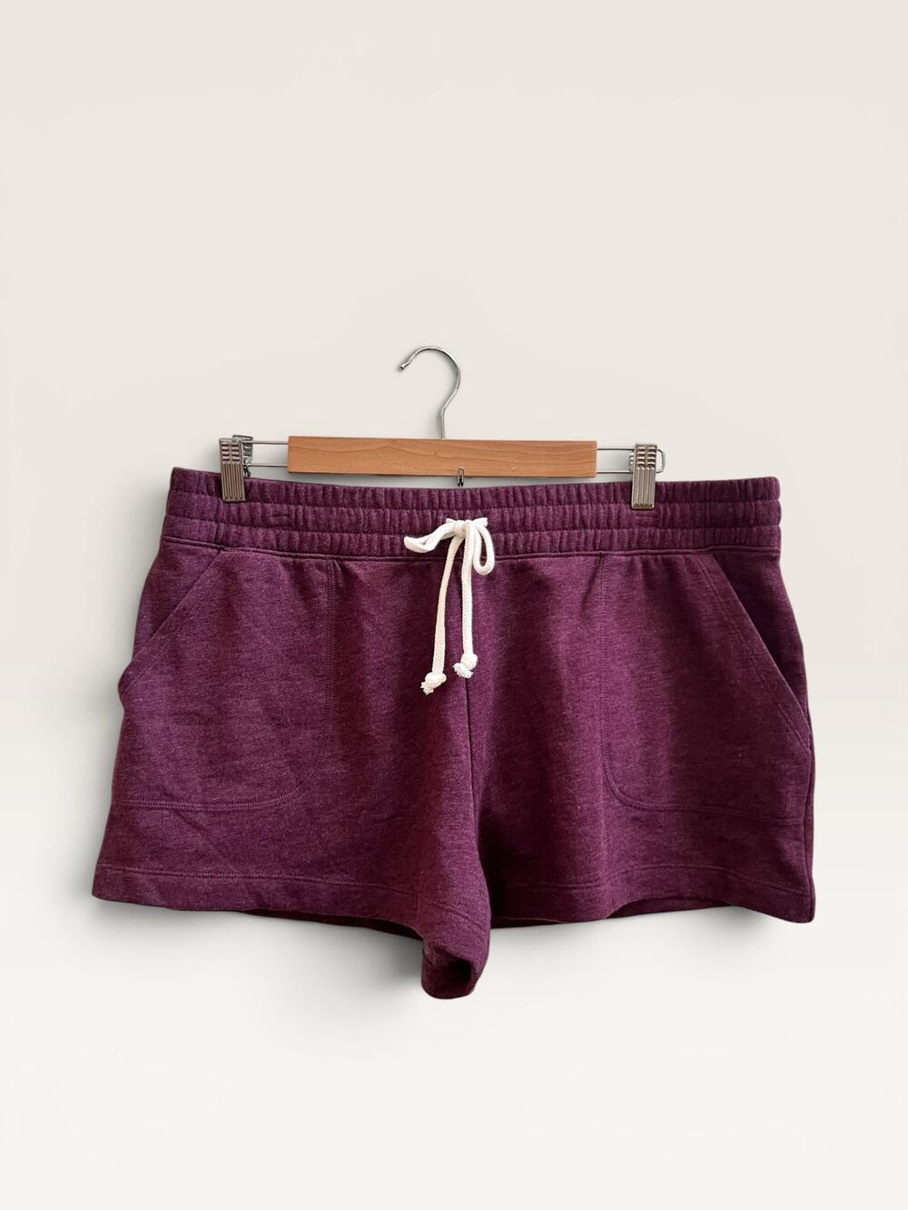SO Juniors X Large Lounge Life Elastic Drawstring Waistband Short 2 Inch Inseam